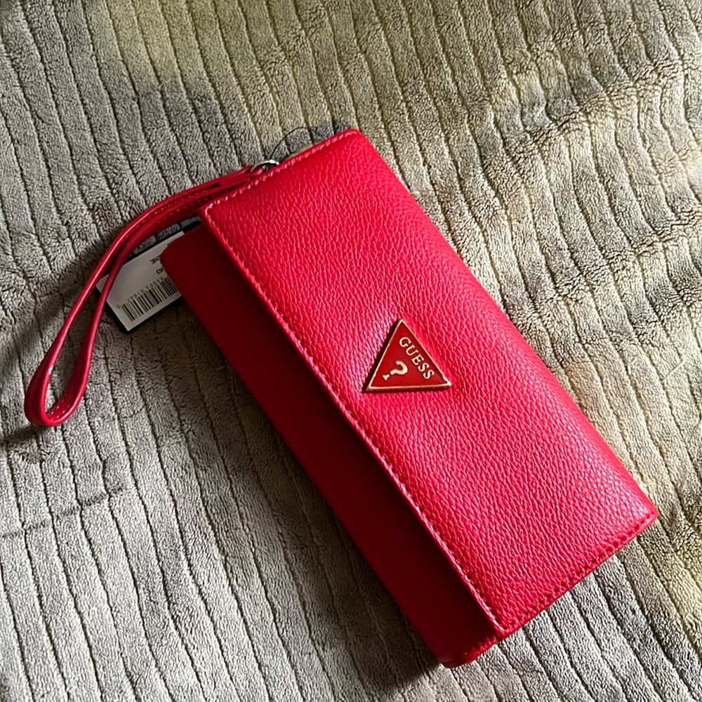 Brand New Guess wallet with tag